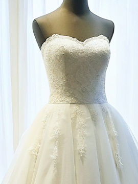 Lace Sweetheart Ballgown